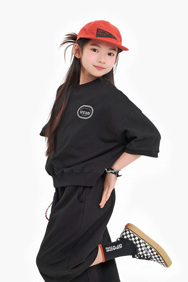 ̴